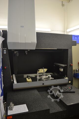 Coordinate measuring machine Werth Video Check