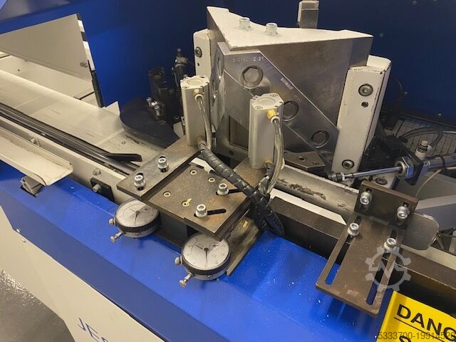 Vollautomatische Doppelgehrungs-Guillotine Autobyte 3602D