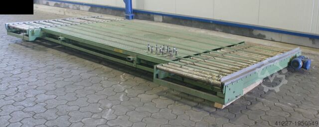 Transfer station roller conveyor unbekannt Rollenbreite 840 mm