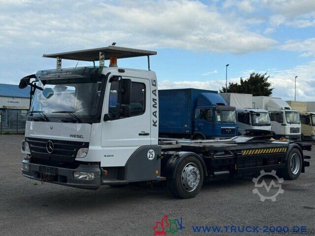 Swap body truck Mercedes-Benz Kamag Wiesel WBH25 Umsetzer + Sattelplatte