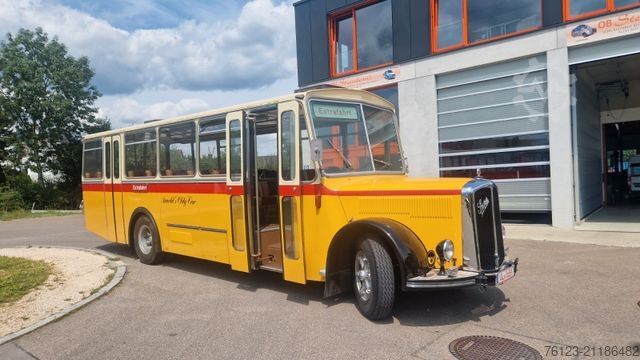 Reisebus  Oldtimer Paket Saurer LC 4 und Volvo B 10 Lauber