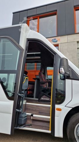 Kleinbus MERCEDES-BENZ 30 Sitzer Schul- Transferbus 519 Lagerfahrzeug