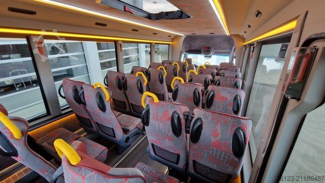 Kleinbus MERCEDES-BENZ 30 Sitzer Schul- Transferbus 519 Lagerfahrzeug