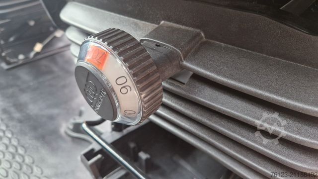 Kleinbus IVECO Daily C35 M1 9 Sitzer sauberes Fahrzeug