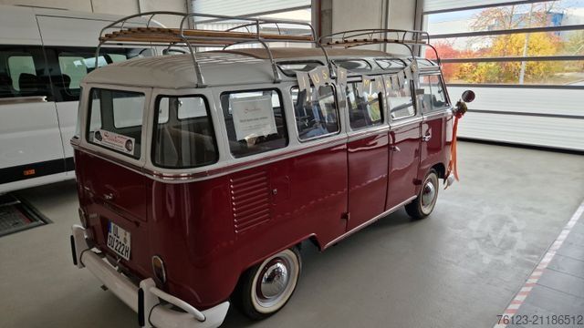 Kleinbus VOLKSWAGEN T 1 Samba mit Safarifenster