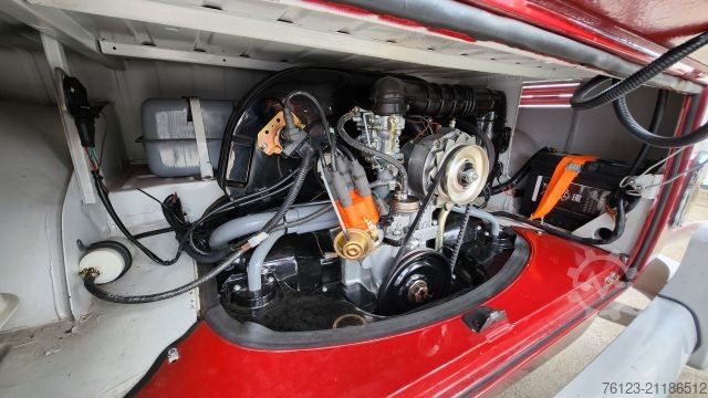 Kleinbus VOLKSWAGEN T 1 Samba mit Safarifenster