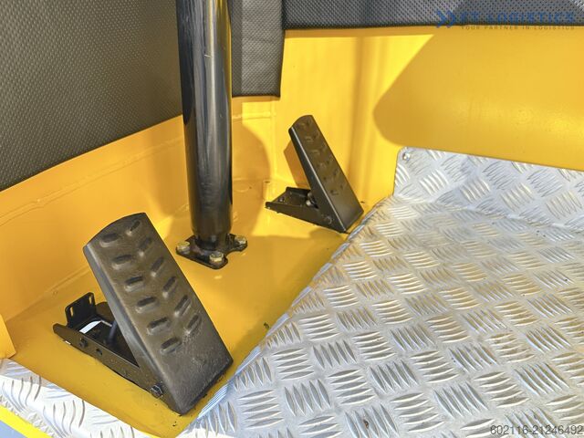 Vierwegestapler Combilift C5000XL GAS TRIPLEX 6000 EXTENDABLE FORK