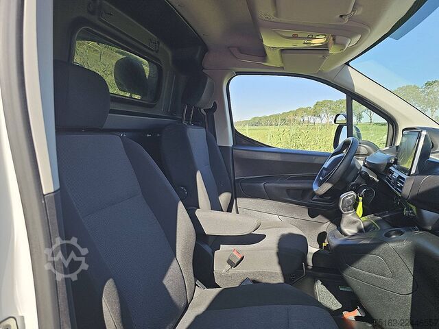 Suitcase PEUGEOT PARTNER 1.5 L1 Navi NAP Euro6 AC