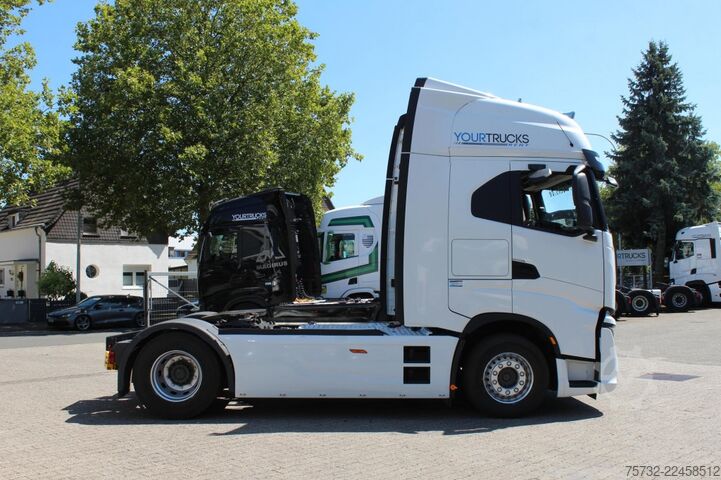 Standard SZM Iveco S-Way 530 Retarder Safety Lock 2Tanks Navi LED