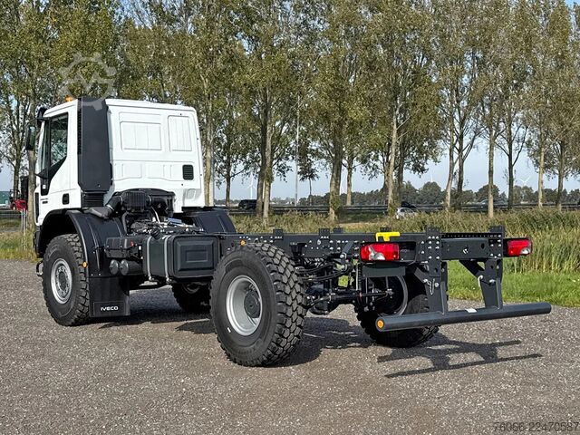 Chassis with cab Iveco EuroCargo 150 E25WS-4150 Chassis Cabin (6 units)