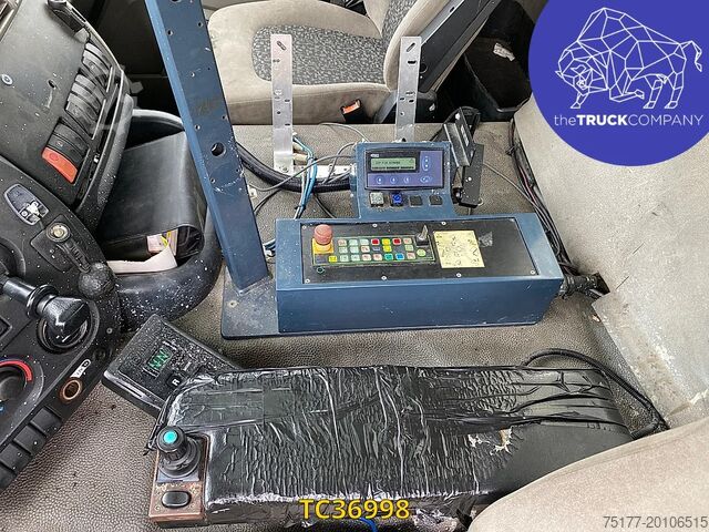 Refuse collection vehicle DAF CF 75 310