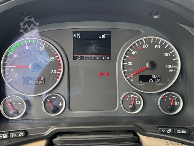 LKW mit Getränkeaufbau MAN TGX 26.500 L / LBW / 2 x AHK / LENKACHSE