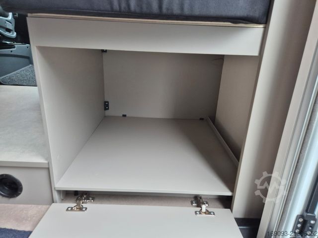 Teilintegriertes Wohnmobil LMC Tracer 730 EL *Automatik*Hubbett*7469¤ Sparen!