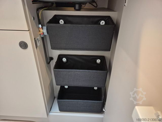 Teilintegriertes Wohnmobil LMC Tracer 730 EL *Automatik*Hubbett*7469¤ Sparen!