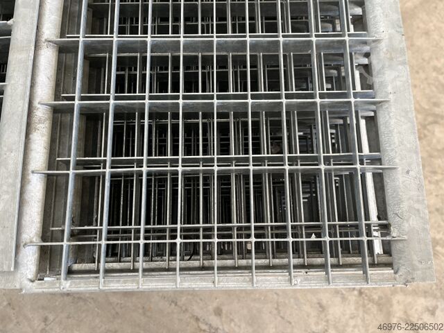 Overall width: 1,270 mm / Depth: 382 mm Dexion HI280 eingelegtes Gitterrost Gitterrostboden