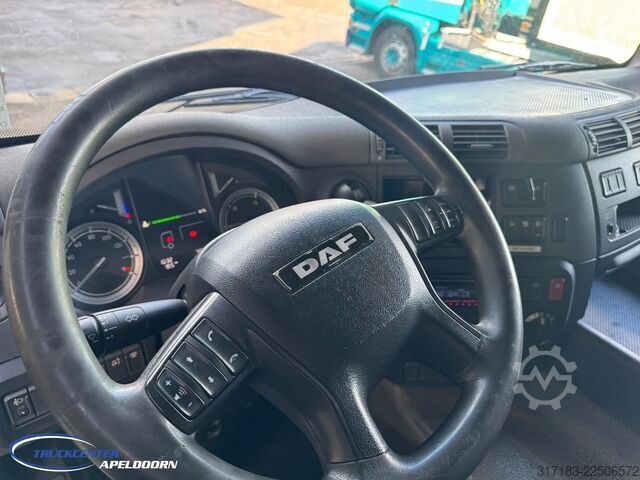 Standard tractor DAF CF 330 FT
