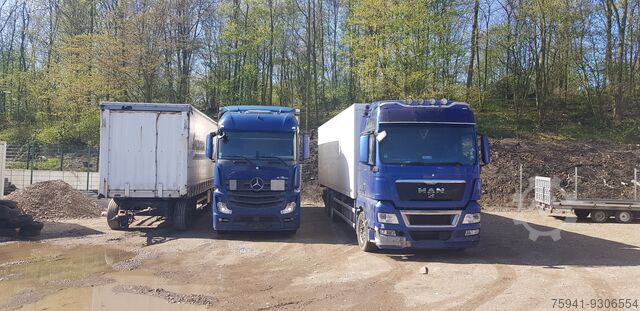 Flatbed + tarpaulin Mercedes-Benz 2542