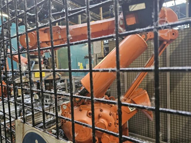 Industrial robot ABB 
