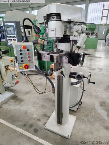 Center Grinding Machine HENNINGER ZS 150