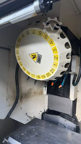 Vertical machining center Fanuc Robodrill α-T21iFa
