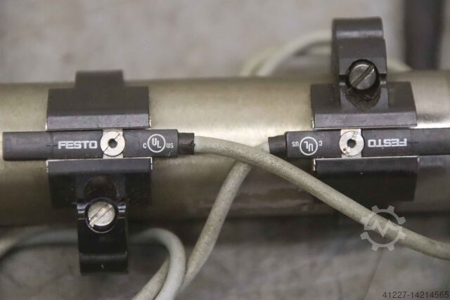 Pneumatic cylinder with proximity switch Festo DSNU-32-125-PPS-A