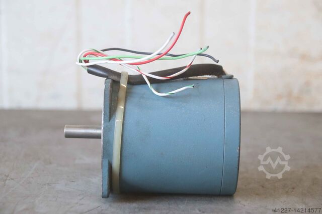 Servo motor Superior Electric 20-3437D200-F075
