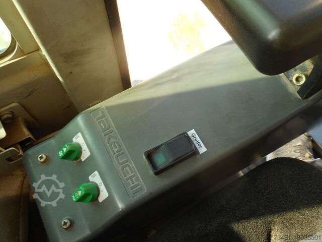 Mini excavator Takeuchi TB 219 mit POWERTILT