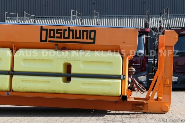 Roll-off tipper truck Boschung Salzstreu Wechselaufbau