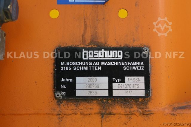 Roll-off tipper truck Boschung Salzstreu Wechselaufbau
