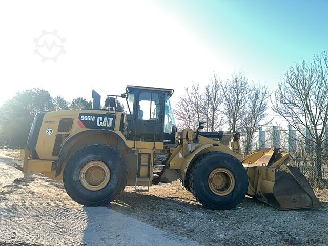 Radlader Caterpillar 966M