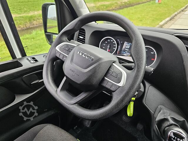 Hochdachkombi IVECO DAILY 35S14 L2H2 3.5t-Trekhaak!