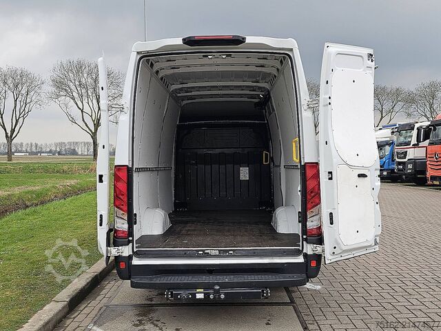 Hochdachkombi IVECO DAILY 35S14 L2H2 3.5t-Trekhaak!