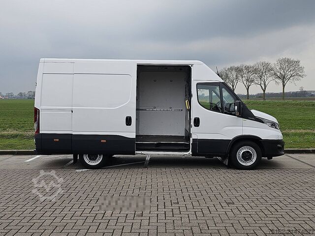 Hochdachkombi IVECO DAILY 35S14 L2H2 3.5t-Trekhaak!