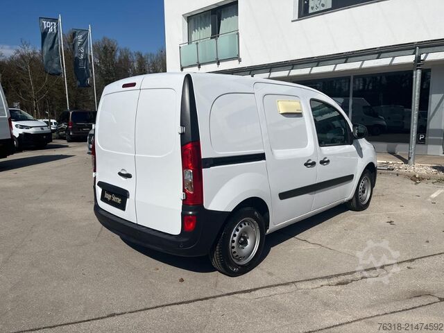 Panel van Mercedes-Benz Citan 111 CDI  Lang Werktattausbau 3 Sitzer