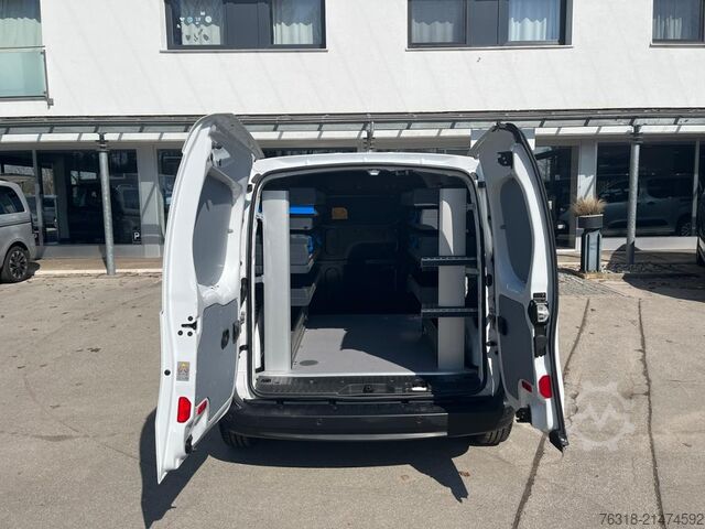 Panel van Mercedes-Benz Citan 111 CDI  Lang Werktattausbau 3 Sitzer