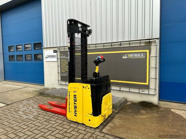 VS-21560 Elektrostapler Hyster S15S 3800mm NIEDRIGE STUNDEN HYSTER S15S