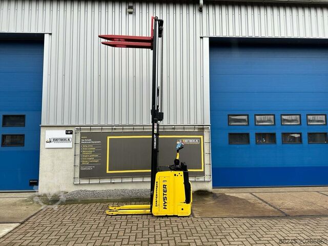 VS-21560 Elektrostapler Hyster S15S 3800mm NIEDRIGE STUNDEN HYSTER S15S