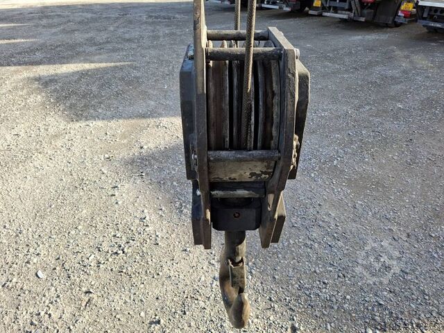 All-Terrain-Kran Tadano Faun ATF70G-4