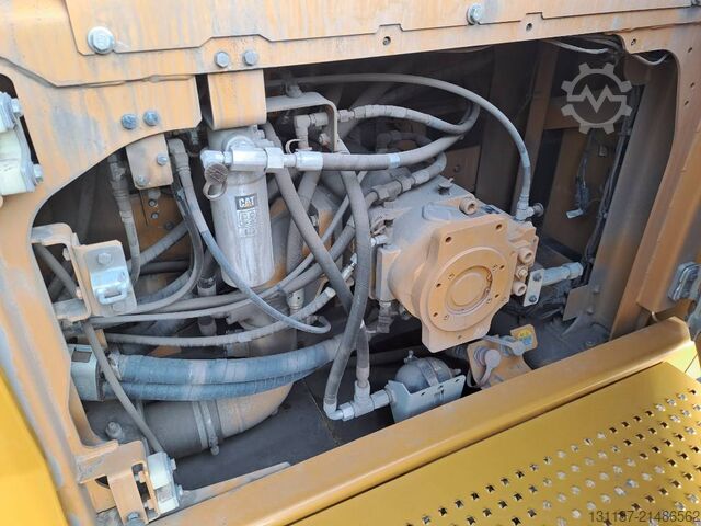 Raupenbagger CAT 395