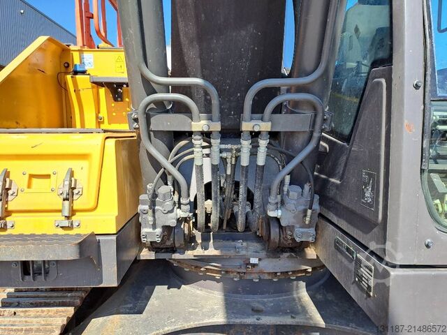 Raupenbagger Volvo EC220EL