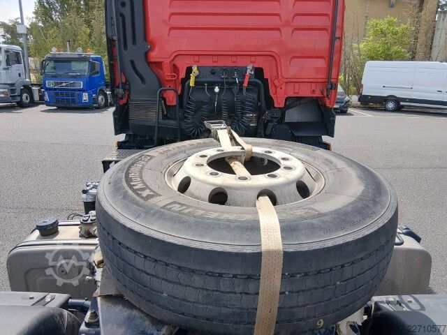 Standard tractor unit MAN TGX 18.470 BL Kipphydraulik Retarder Alu