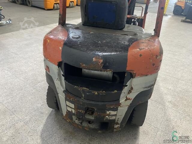 Forklift Mitsubishi FD25