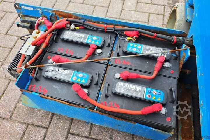 Scherenhebebühne Genie GS1932 Electric, Working Height 7.8 m, 227kg Capac