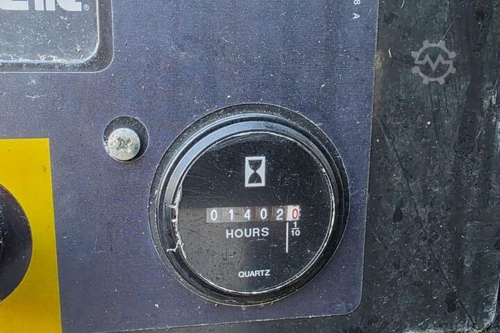 Scherenhebebühne Genie GS4390 Diesel, 4x4 Drive, 15m Working Height, 680k