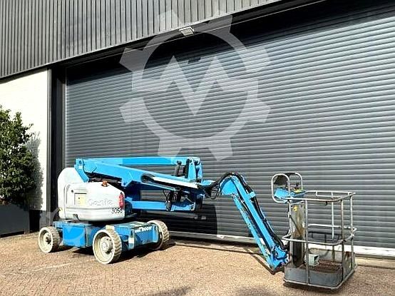 Lifting platform Genie Z-40/23N