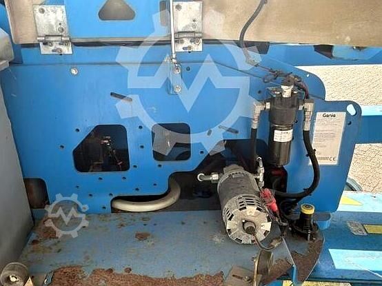 Lifting platform Genie Z-40/23N