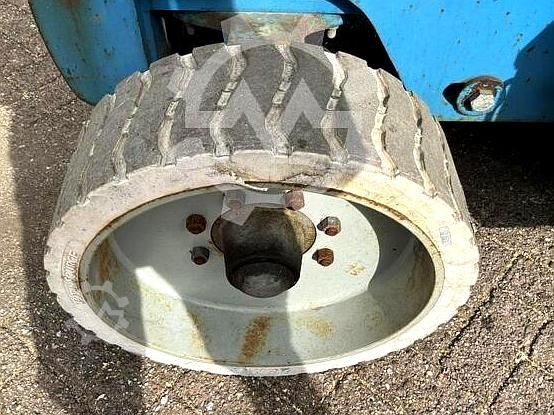 Lifting platform Genie Z-40/23N