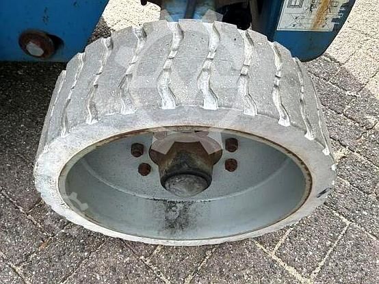 Lifting platform Genie Z-40/23N