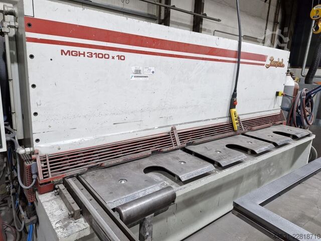 Hydraulic plate shears Baykal MGH 3100 / 10
