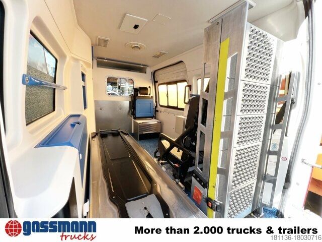 Fire truck Ford Transit 2.2 TDCI 4x2, Krankentransporter